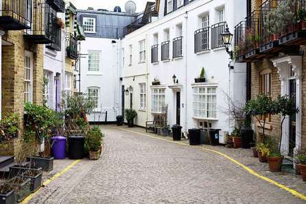 https://productionflexioffices.s3.amazonaws.com/uploads/area_guide_slide/image/136/thumb_Flexioffices-Knightsbridge-Hidden-Gem-Mews-Houses-2.jpg