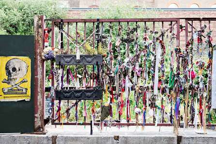 https://productionflexioffices.s3.amazonaws.com/uploads/area_guide_slide/image/170/thumb_Borough_HiddenGems_Crossbones_Graveyard-2.jpg